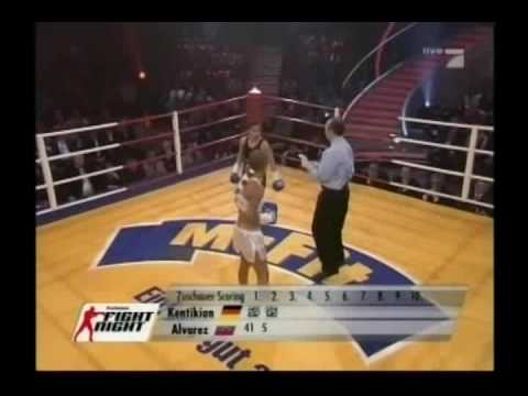 KILLER QUEEN | Carolina Alvarez 1/3