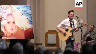 Old friends turn out for Mindy McCready memorial