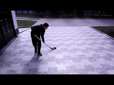 Triky s tenis. Loptickou