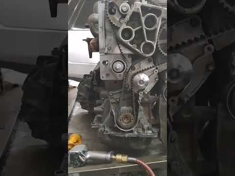 Renault Trafic/Opel Vivaro 1.9 Timing belt replacment