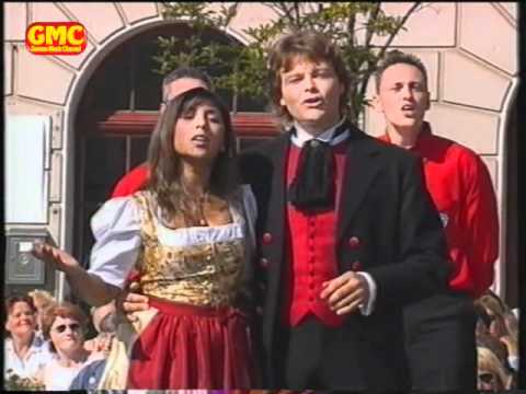 Rudy Giovannini & Belsy mit Coro Monti Pallidi - Salve Regina