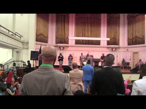 Bubby Fann & Praise Beyond Pt 2 - James Hall 2014 Resurrection Concert