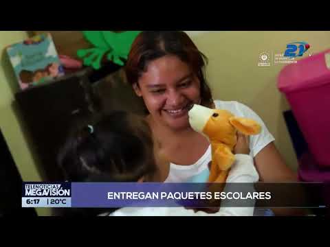 Entregan paquetes escolares en centros educativos de San Vicente Sur. GMV