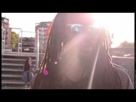 Hash Mills - Nostalgic Weekend