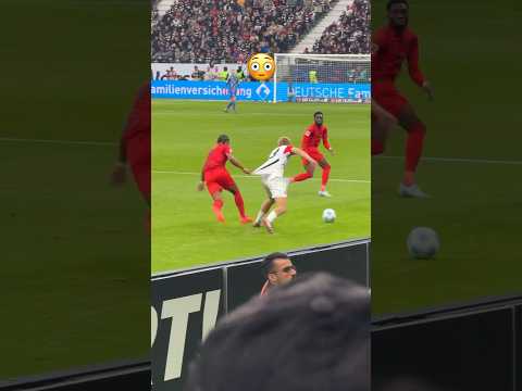 Gnabry 😂 #skills #coman #fcbayern#dribbling#fy #frankfurt #eintrachtfrankfurt #fcb #wow #goal #save