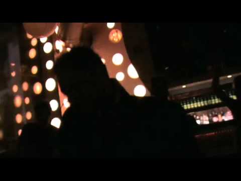 marco casale vs joe t vannelli (tito's - palma de mallorca - every monday - summer 2010)