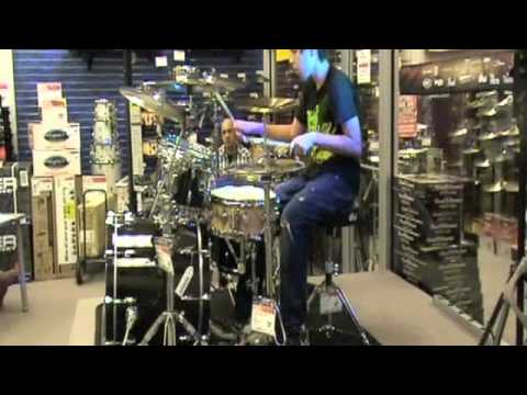 Tommy Vinton Drum Solo At Guitar Center Drum Off 9-30-10