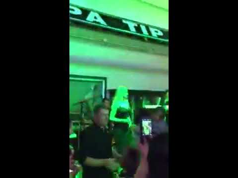 Andrea Šušnjara (Magazin) pjeva Thompsonov hit 'Sine moj'