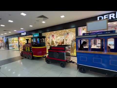 Novo shopping center em Tashkent.
