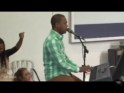 download lagu mp3 mp4 No Amor Não Há Medo Mevam, download lagu No Amor Não Há Medo Mevam gratis, unduh video klip No Amor Não Há Medo Mevam