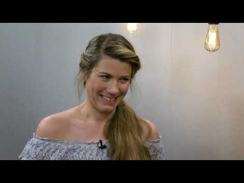 download lagu mp3 mp4 Amelie Hall, download lagu Amelie Hall gratis, unduh video klip Amelie Hall