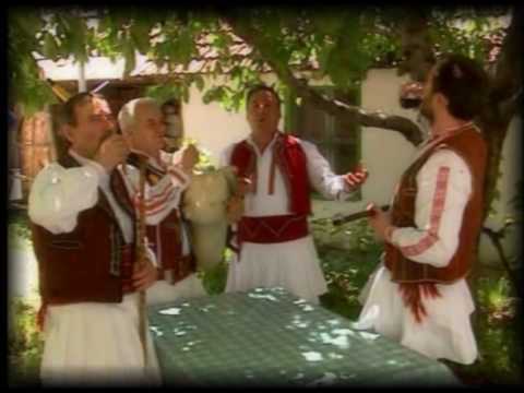 Ajde vino pijam  - Macedonian Folk Song