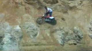 preview picture of video 'Jason attempts to bowl a sinkhole on a dirt bike.'