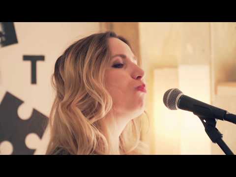 Mana sirds līksmo (Dziļi sirdī)