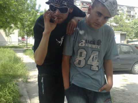 Sasho G ft.Dolara - Tejak Jivot.wmv