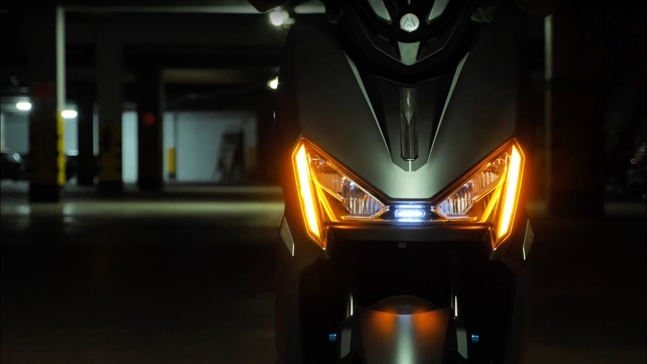 Електроскутер AIMA Tiger (White) video preview