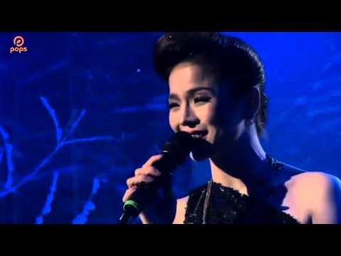Thể hiện bởi Lệ Quyên