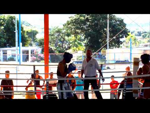 Christian vs Ponce 18 de feb de 2012 round uno