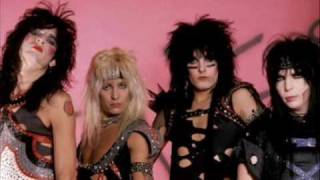 Mötley Crüe all in the name of RockNroll