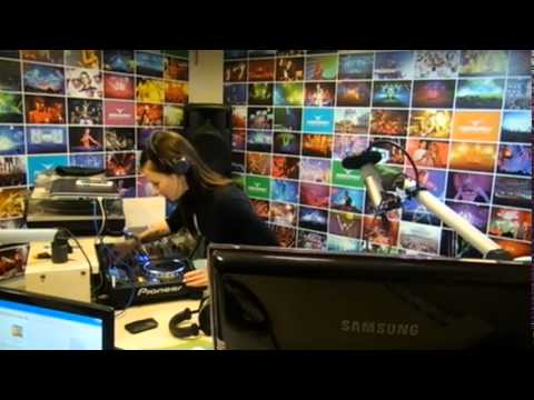 Lady Waks In Da Mix #305 (12-11-2014)