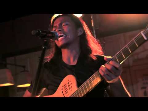 Bullet Dumas - "Ninuno" Live at the Stages Sessions