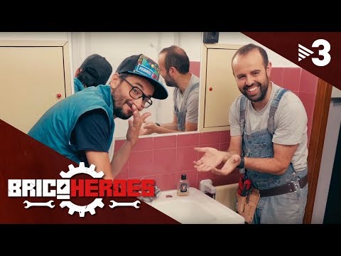 Com reparar el lavabo amb BricoHeroes (01x19)