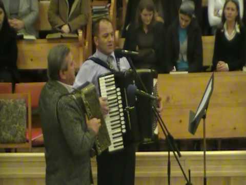 Dani Hreceniuc in biserica baptista Ipotesti  2