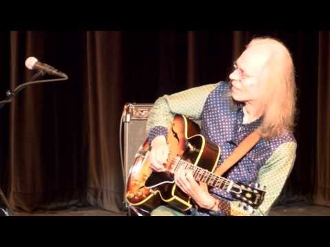 Steve Howe Trio Sep 2013 and Interview
