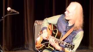 Steve Howe Trio Sep 2013 and Interview