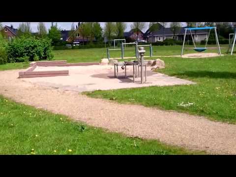 Der Spielplatz in der Konrad-Adenauer Straße  in 24782 Büdelsdorf