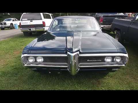 1968 Pontiac Bonneville fastback coupe