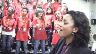 "I Wonder" Susan Justice & PS22 Chorus