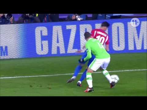 Champions League 23.11.2016 / Amazing dribble Carrasco!