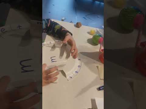 simple paper plate game