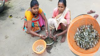 Small Fish Cooking And Eating — Village Cooking