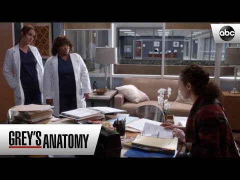 Bailey and Jo Talk to Patient About Meredith - Grey’s Anatomy Season 15 Episode 5