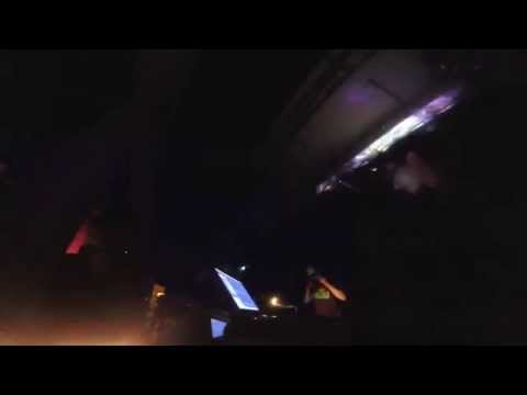 Run and Tell Live - Mexican Stepper meets Dubios