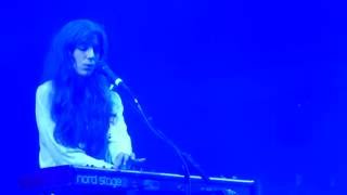 Julia Holter - Betsy On The Roof (Primavera Sound Porto, 9 Junho 2016)