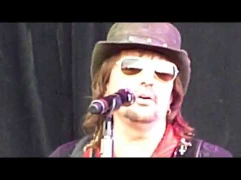 Richie Sambora with Orianthi - Lay Your Hands On Me (Live - Download Festival,UK, June 2014)