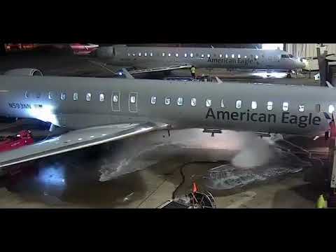 Chaotic Jet Fuel Spill at DFW Airport: Ground Worker Battles Out-of-Control Hose in Viral Video!