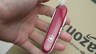 Victorinox Hiker Red (1.4613) - відео 1