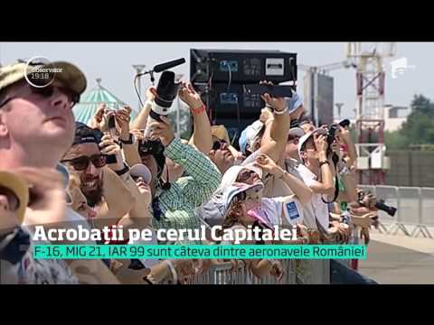 Acrobații pe cerul Capitalei. Piloți din zece țări au încântat spectatorii