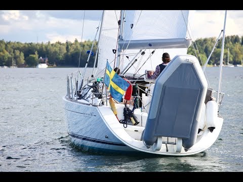 Dinghy Rings - A new fold-up davit for inflatables