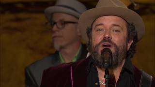 Bluegrass Underground Season 7 w/ The Mavericks&#39; &quot;Dance in the Moonlight&quot;