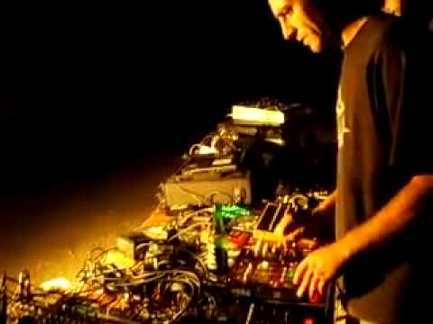 free SKIZOTEK sound system - live by TROSS