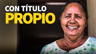 Con título propio Con título propio