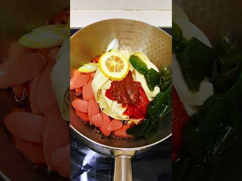 🍜 The Ultimate Instant Ramen Challenge: 365 Days, No Repeats! #RamenHack #InstantNoodles