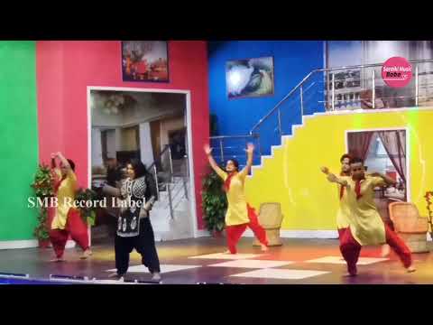 Nadra CH Performance Pyar Wali Khich | Stage Dance - #SaraikiMusicBaba