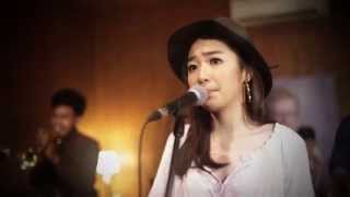 Adinda Shalahita - Santa Claus Is Coming To Town - Klikklip