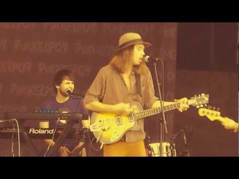 Freaky Age - What if I? || live @ Main Stage / Pukkelpop || 17-08-2012